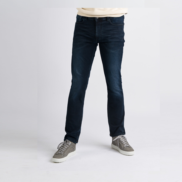 24/7 Slim Fit